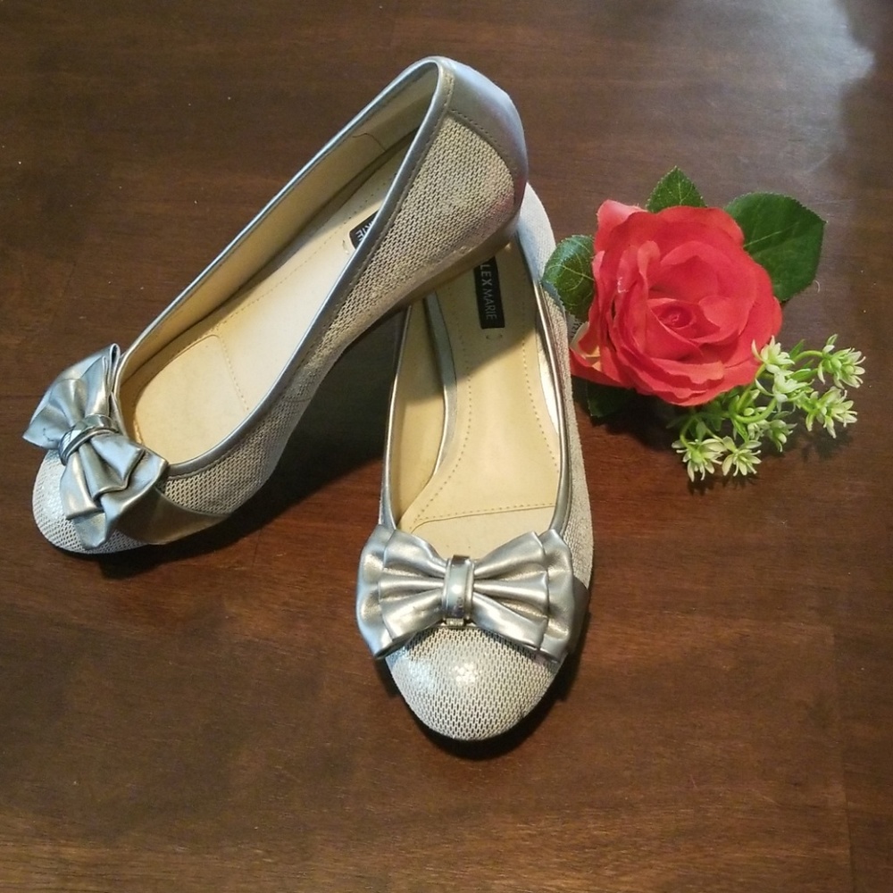Bow Wedges ! 6.5